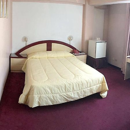 Americana Hotel コチャバンバ エクステリア 写真